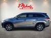 5 thumbnail image of  2018 Toyota Highlander SE