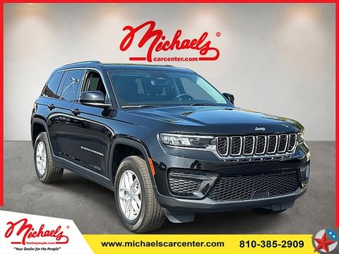 1 image of 2023 Jeep Grand Cherokee Laredo