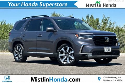 1 image of 2025 Honda Pilot Touring