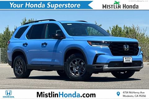 1 image of 2025 Honda Pilot TrailSport