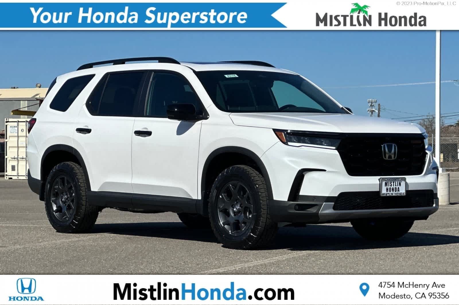 2025 Honda Pilot TrailSport's photo