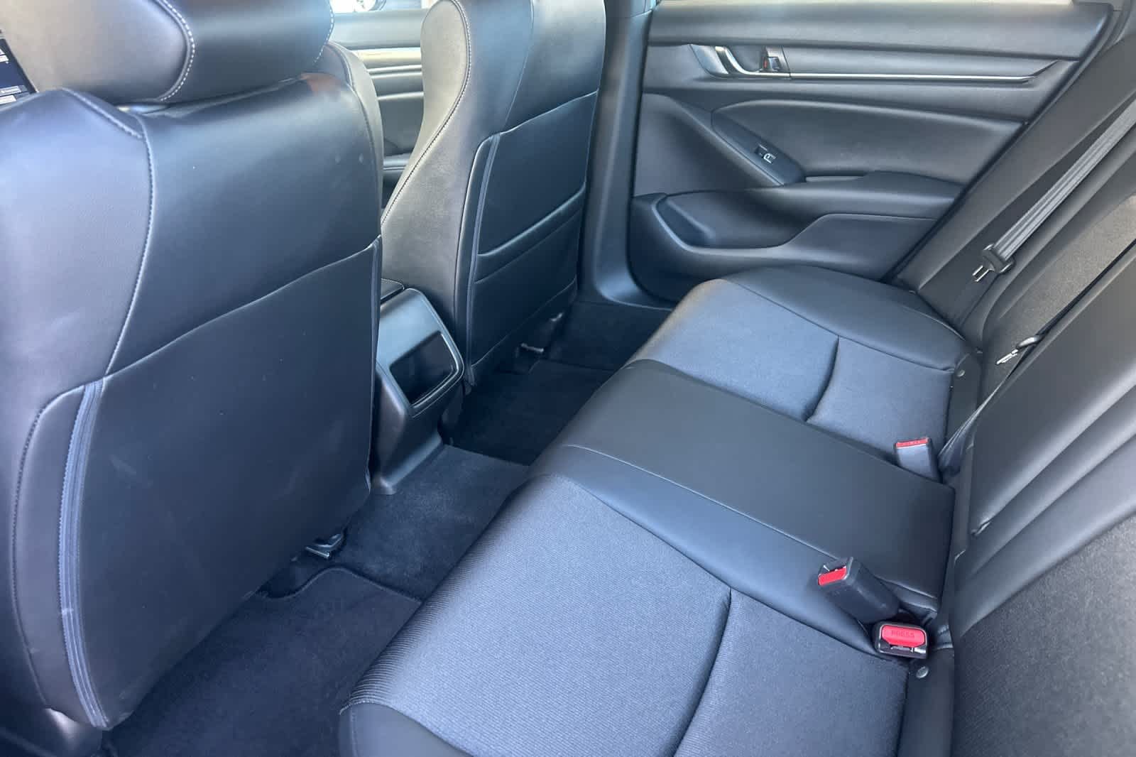 2022 Honda Accord Hybrid Sport - Photo 13
