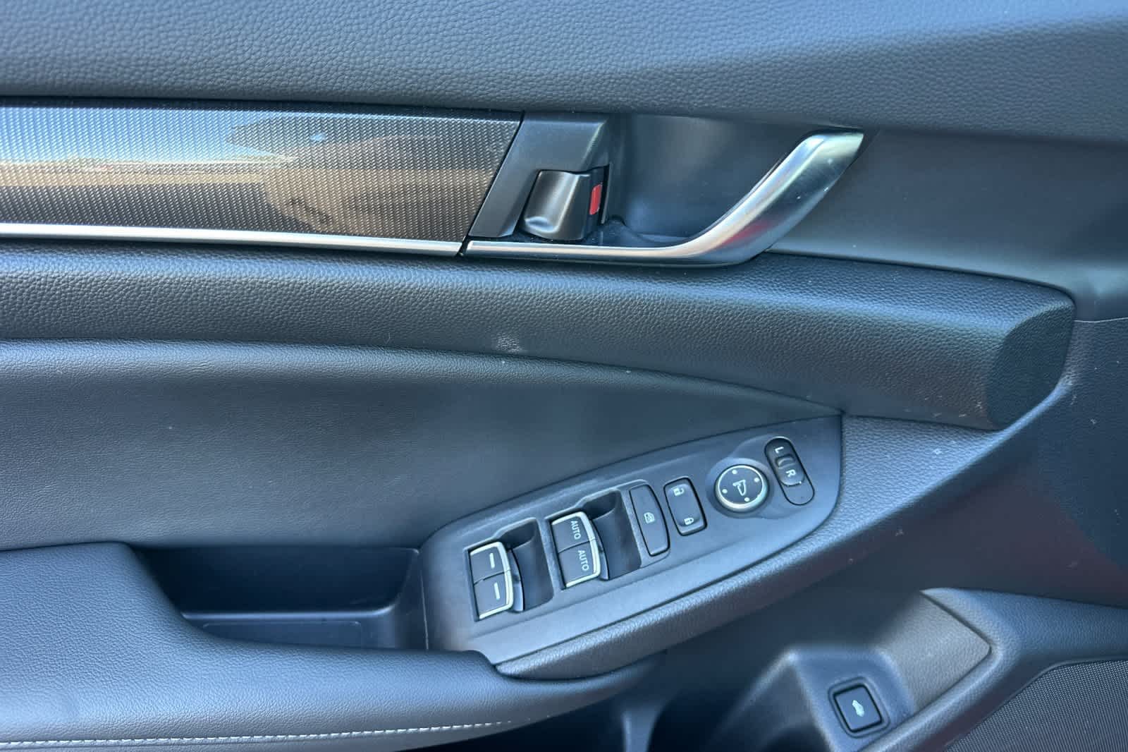 2022 Honda Accord Sport - Photo 11