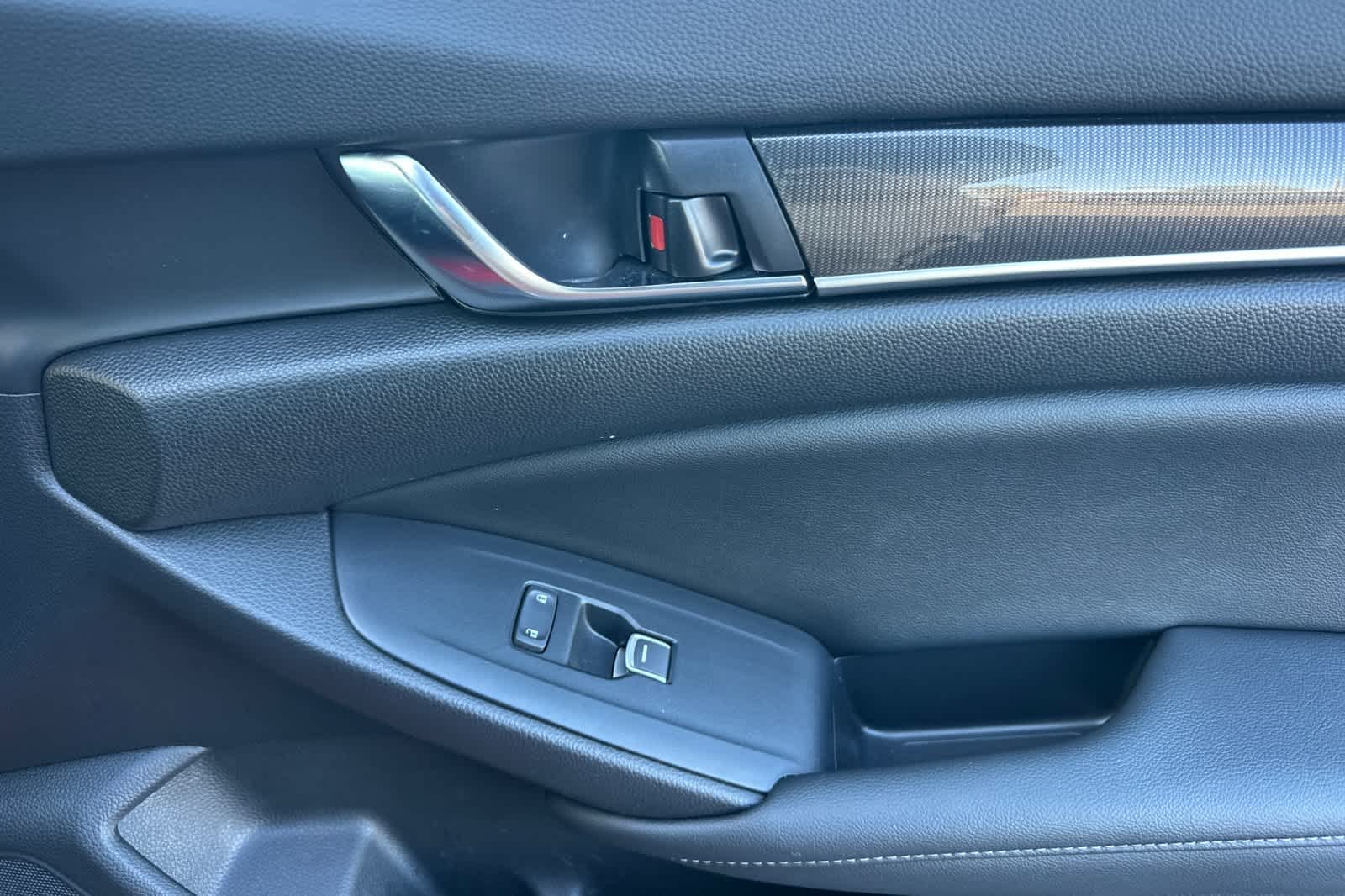 2022 Honda Accord Sport - Photo 18