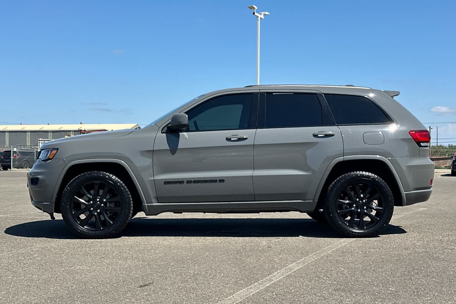 2022 Jeep Grand Cherokee WK Laredo X - Photo 6