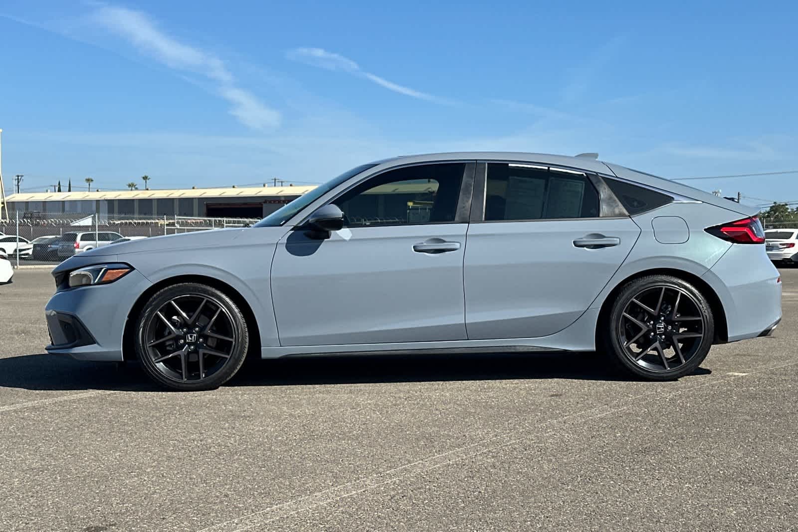 2023 Honda Civic Hatchback Sport Touring - Photo 7