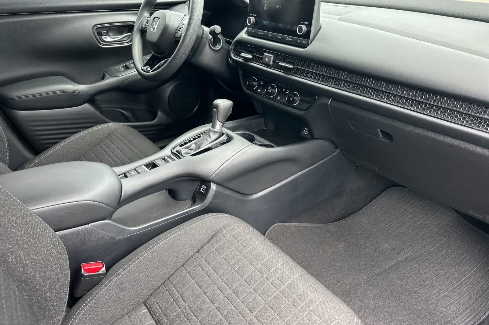 2023 Honda HR-V LX - Photo 17