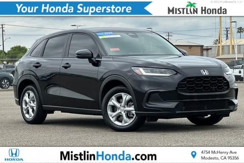 1 image of 2023 Honda HR-V LX