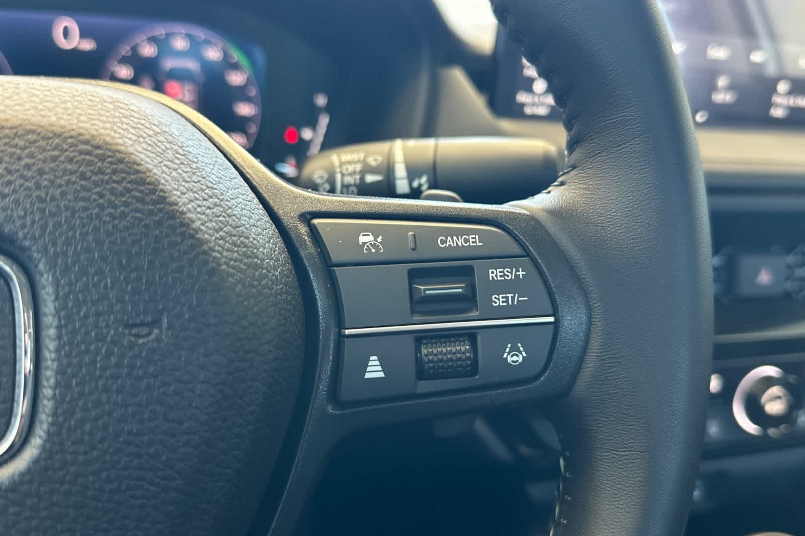 2024 Honda Accord Hybrid EX-L - Photo 27