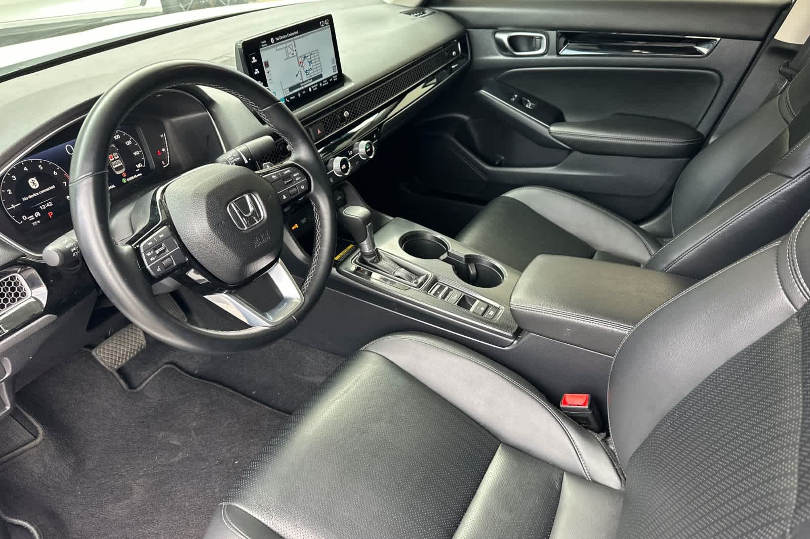2024 Honda Civic Touring - Photo 10