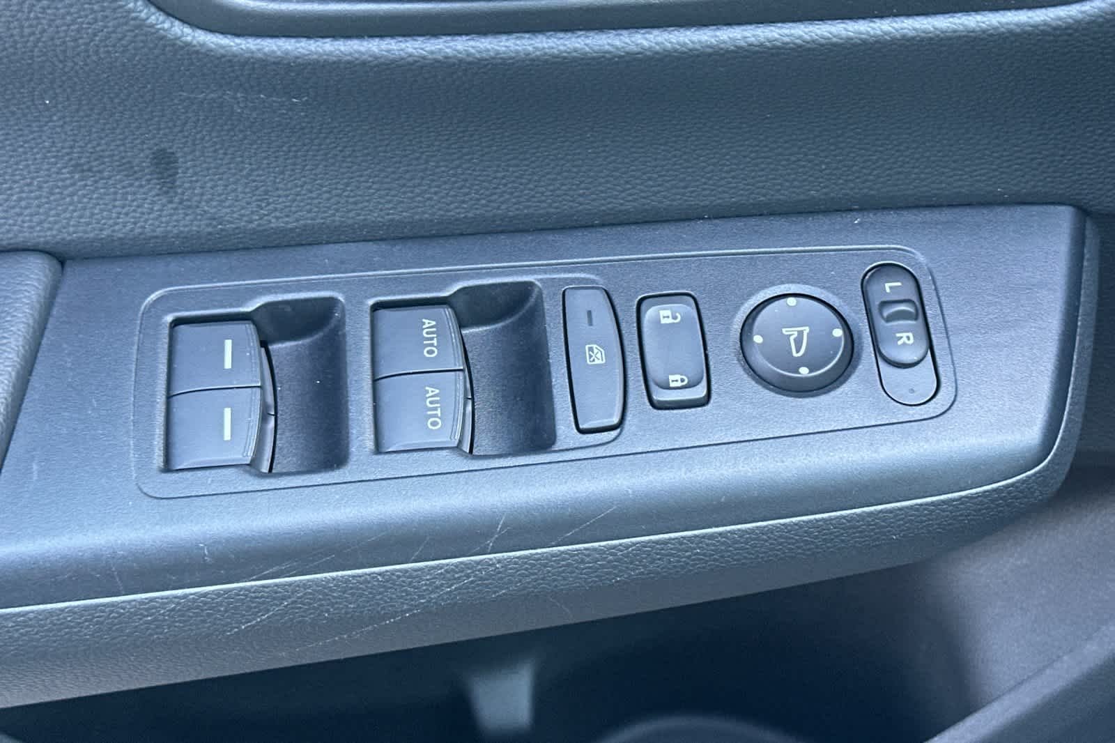 2024 Honda CR-V EX - Photo 12