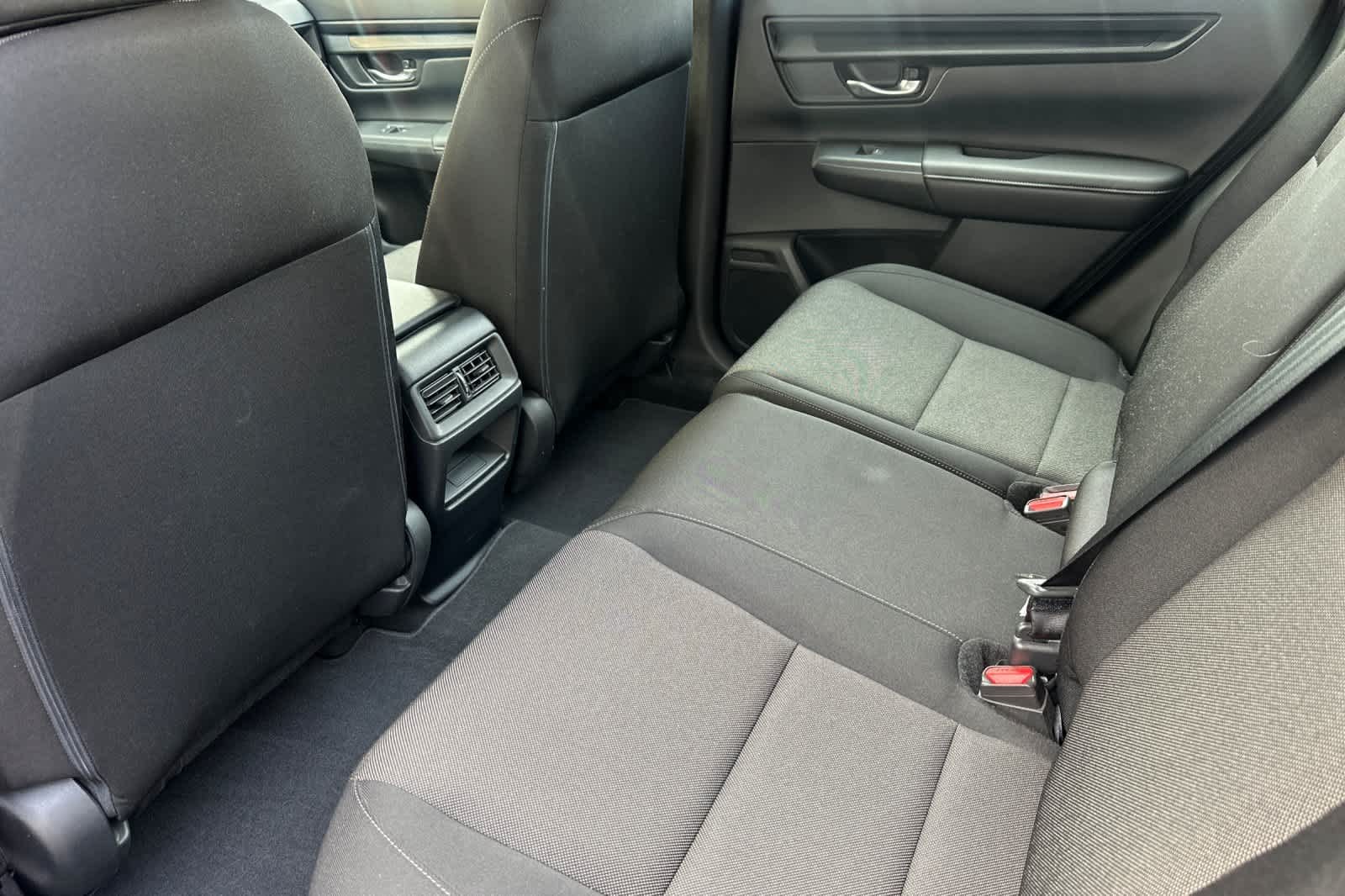 2024 Honda CR-V LX - Photo 13