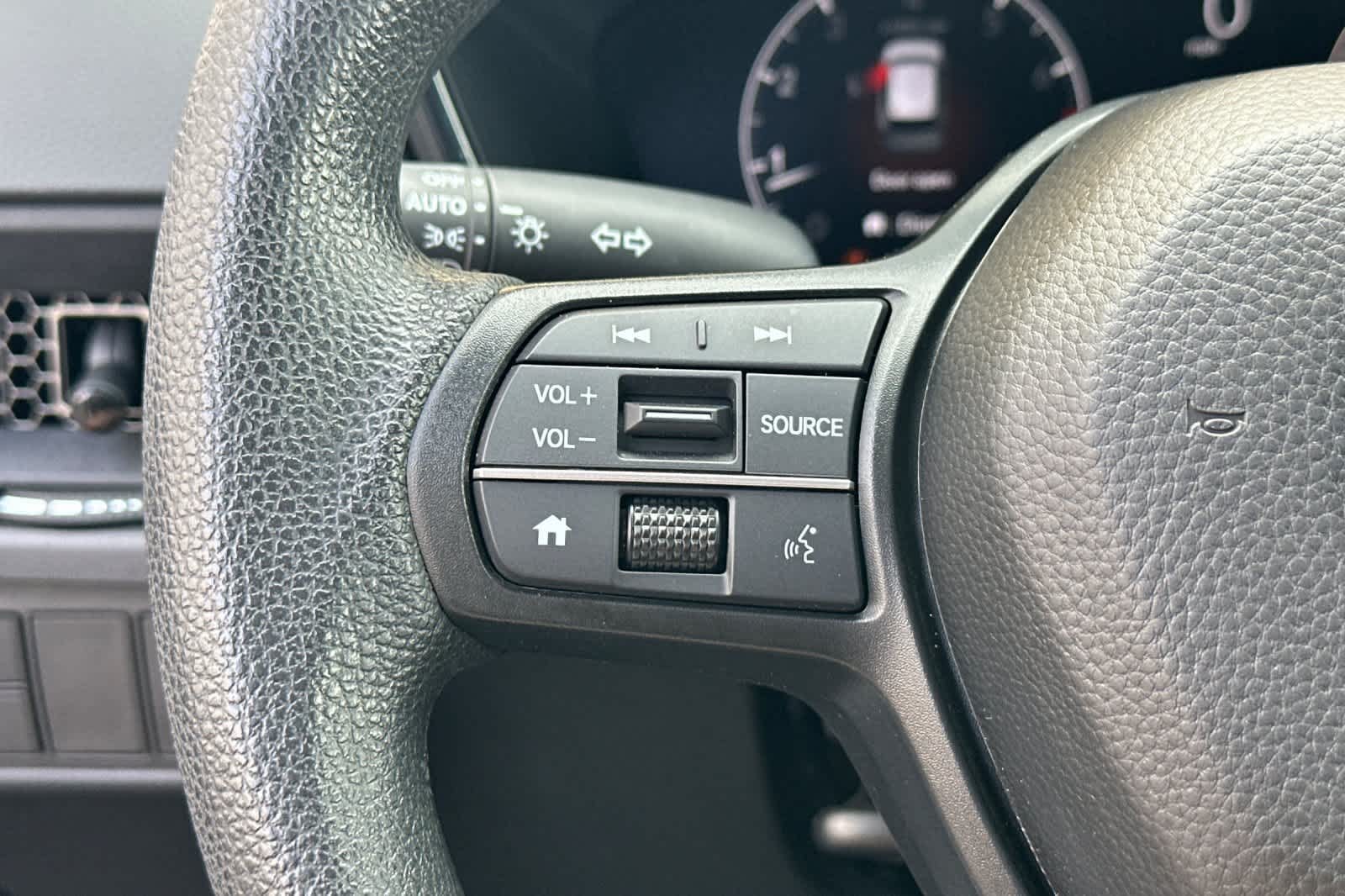 2024 Honda CR-V LX - Photo 27