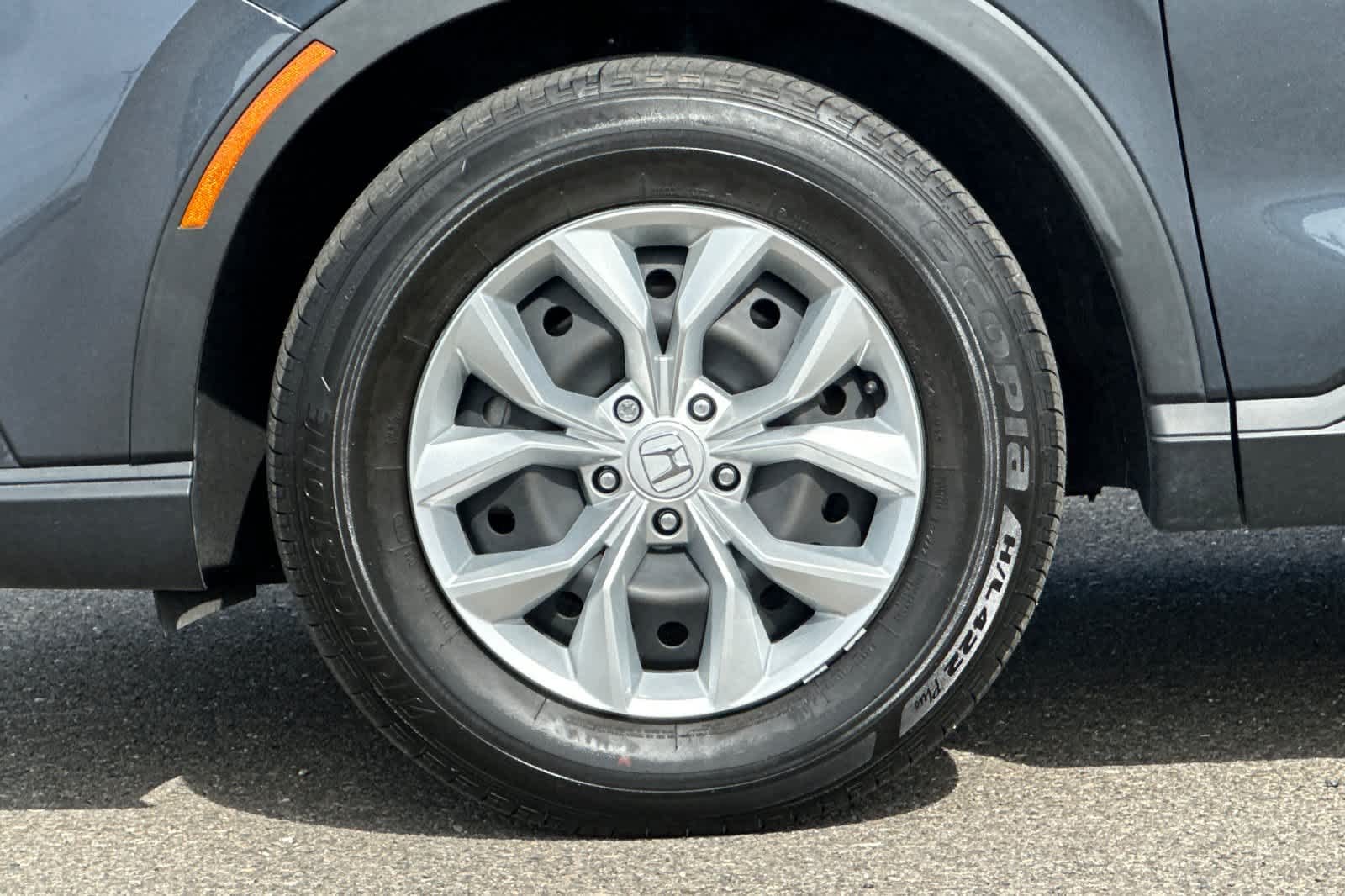 2024 Honda CR-V LX - Photo 33