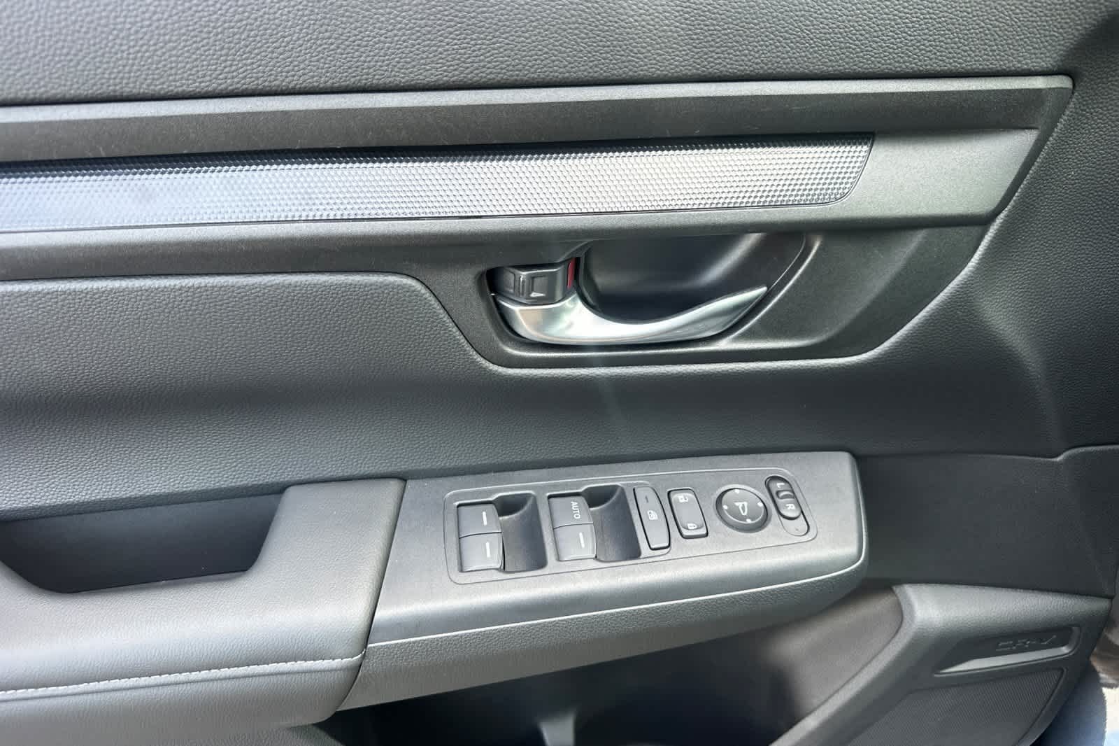 2024 Honda CR-V LX - Photo 11