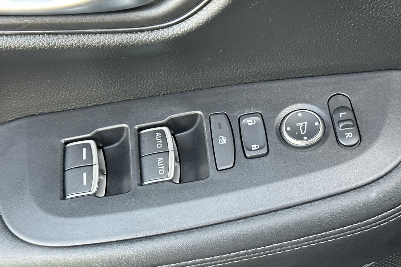 2024 Honda HR-V EX-L - Photo 12
