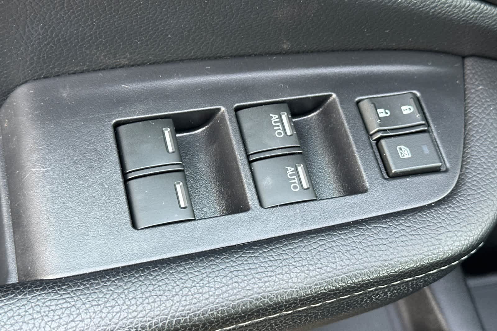 2024 Honda Passport EX-L - Photo 12