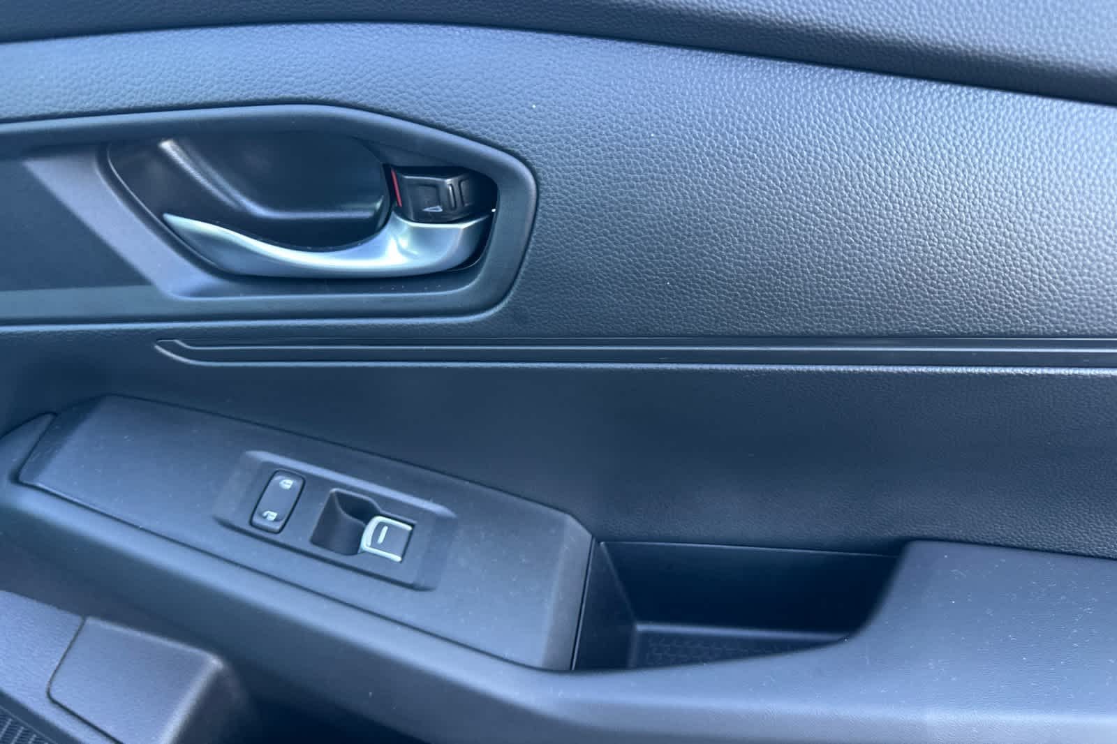 2025 Honda Accord LX - Photo 19