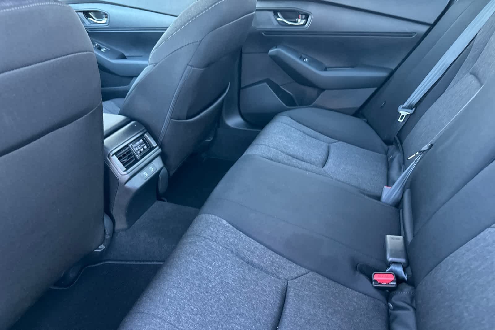 2025 Honda Accord LX - Photo 13