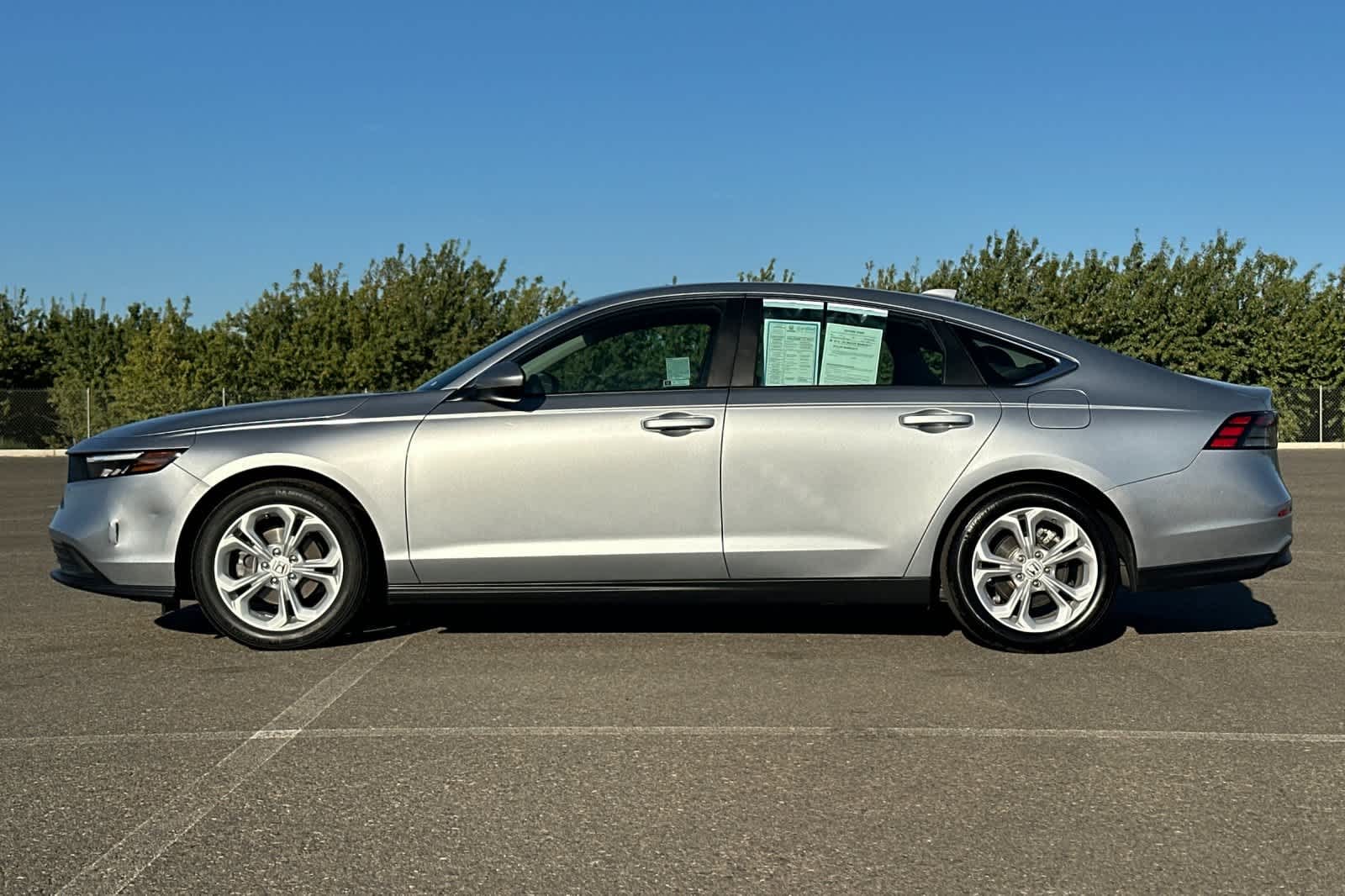 2025 Honda Accord LX - Photo 7