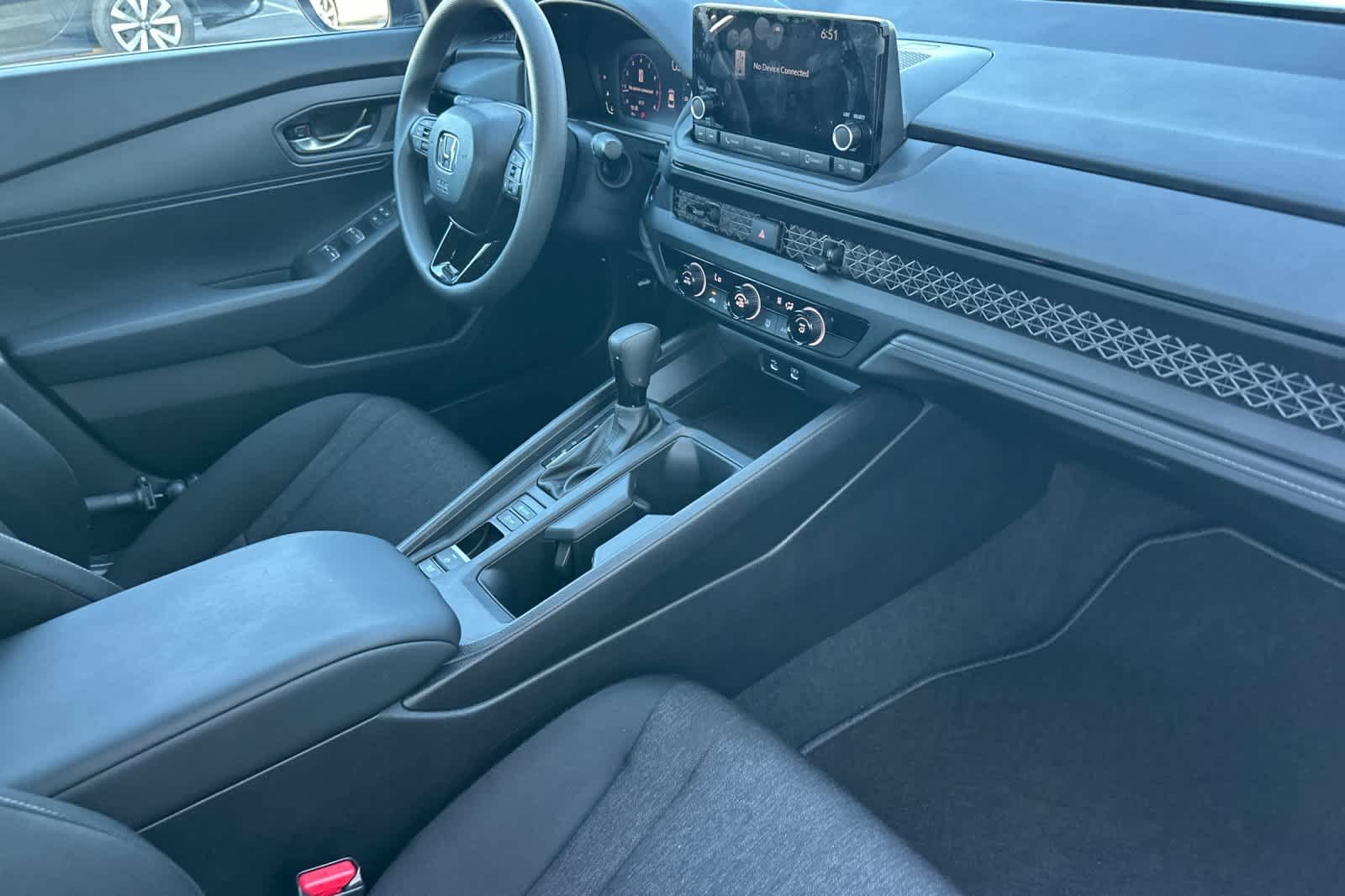2025 Honda Accord LX - Photo 17