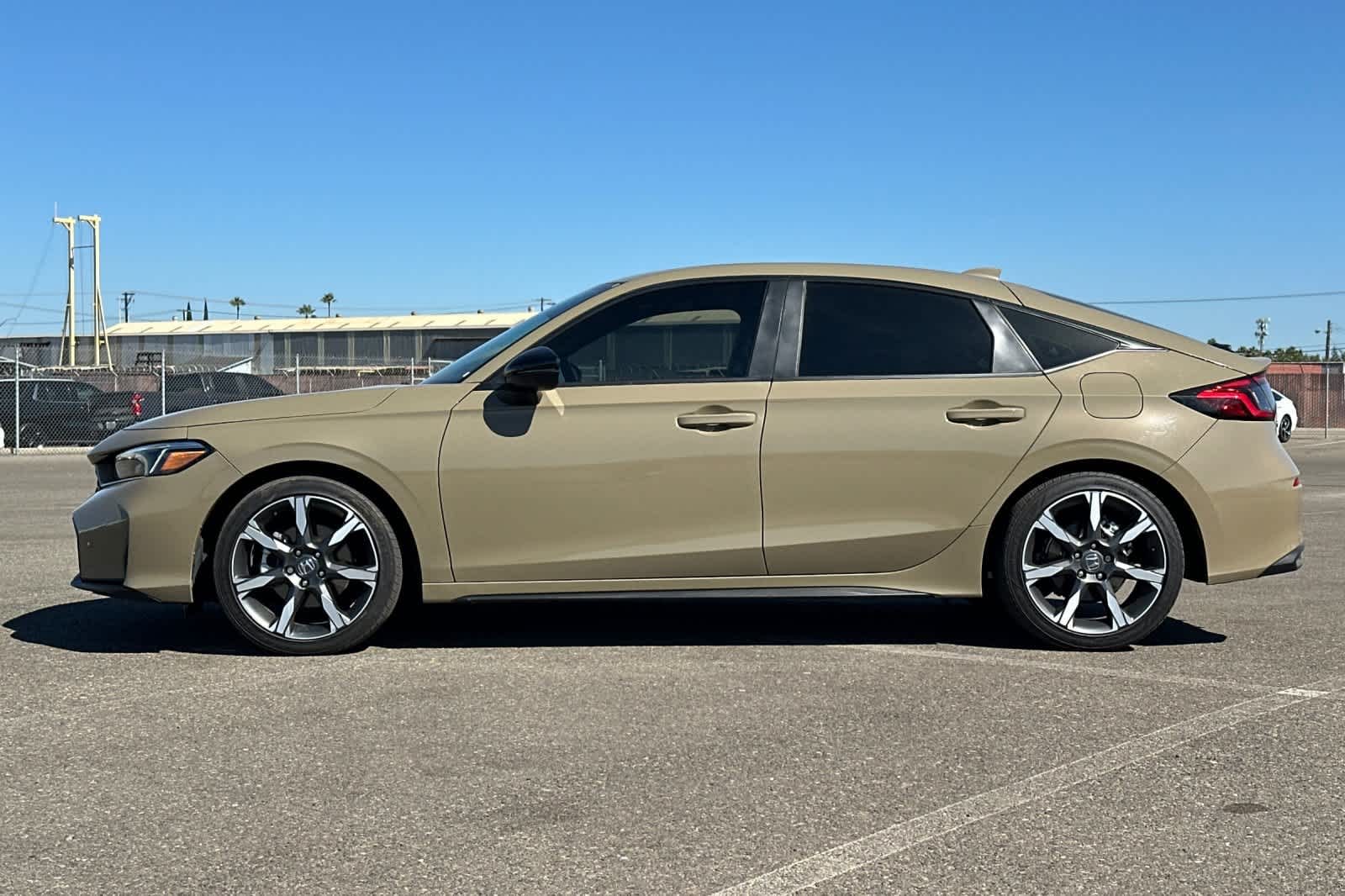 2025 Honda Civic Hatchback Sport Touring - Photo 7