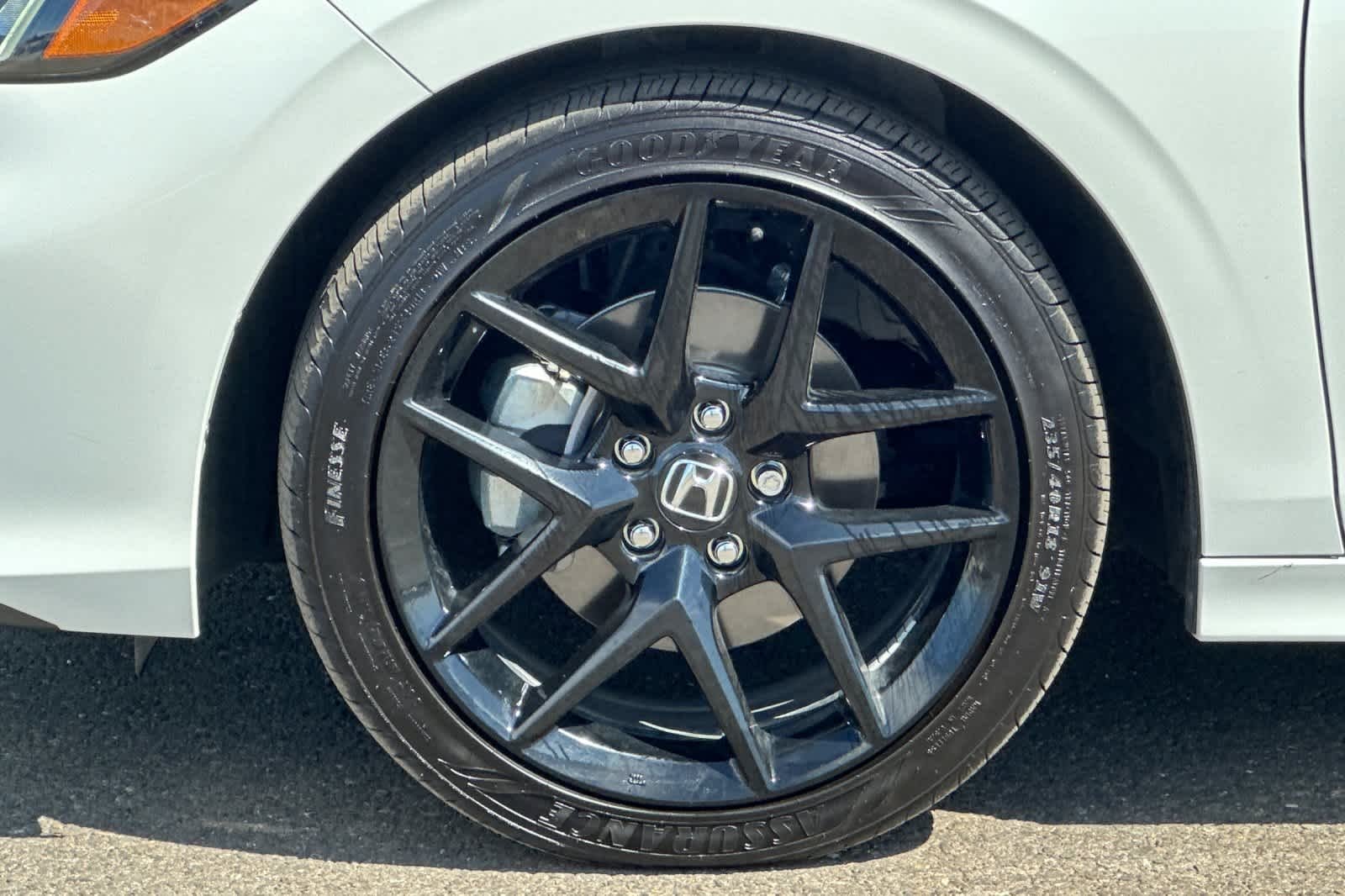 2025 Honda Civic Sport - Photo 31