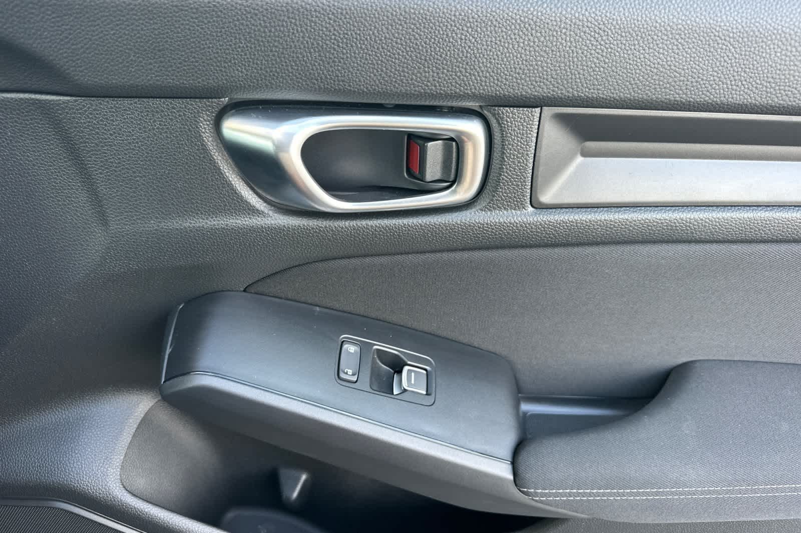 2025 Honda Civic Sport - Photo 18