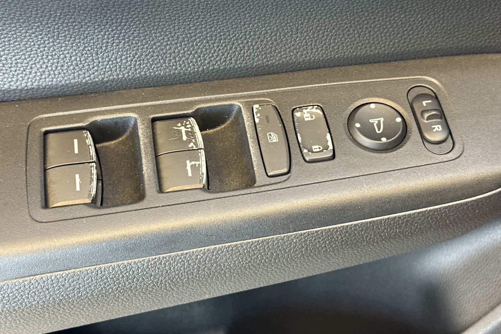 2025 Honda CR-V Sport-L - Photo 12