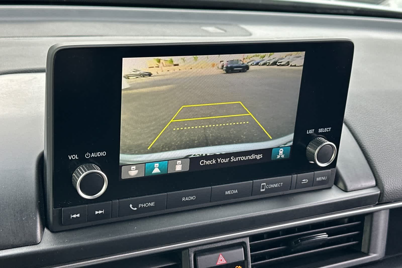 2025 Honda Pilot Sport - Photo 23