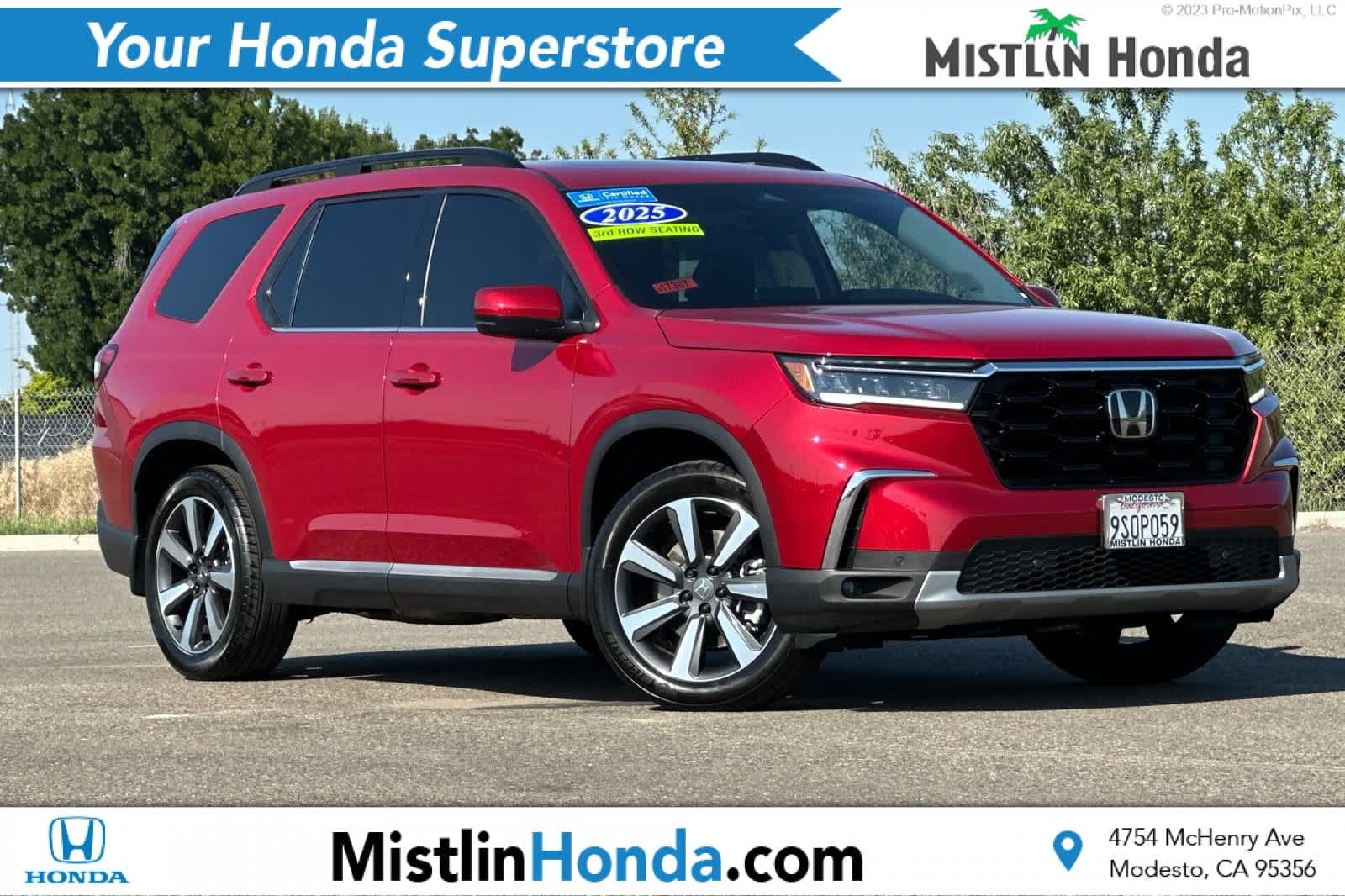 2025 Honda Pilot Touring 2WD's photo