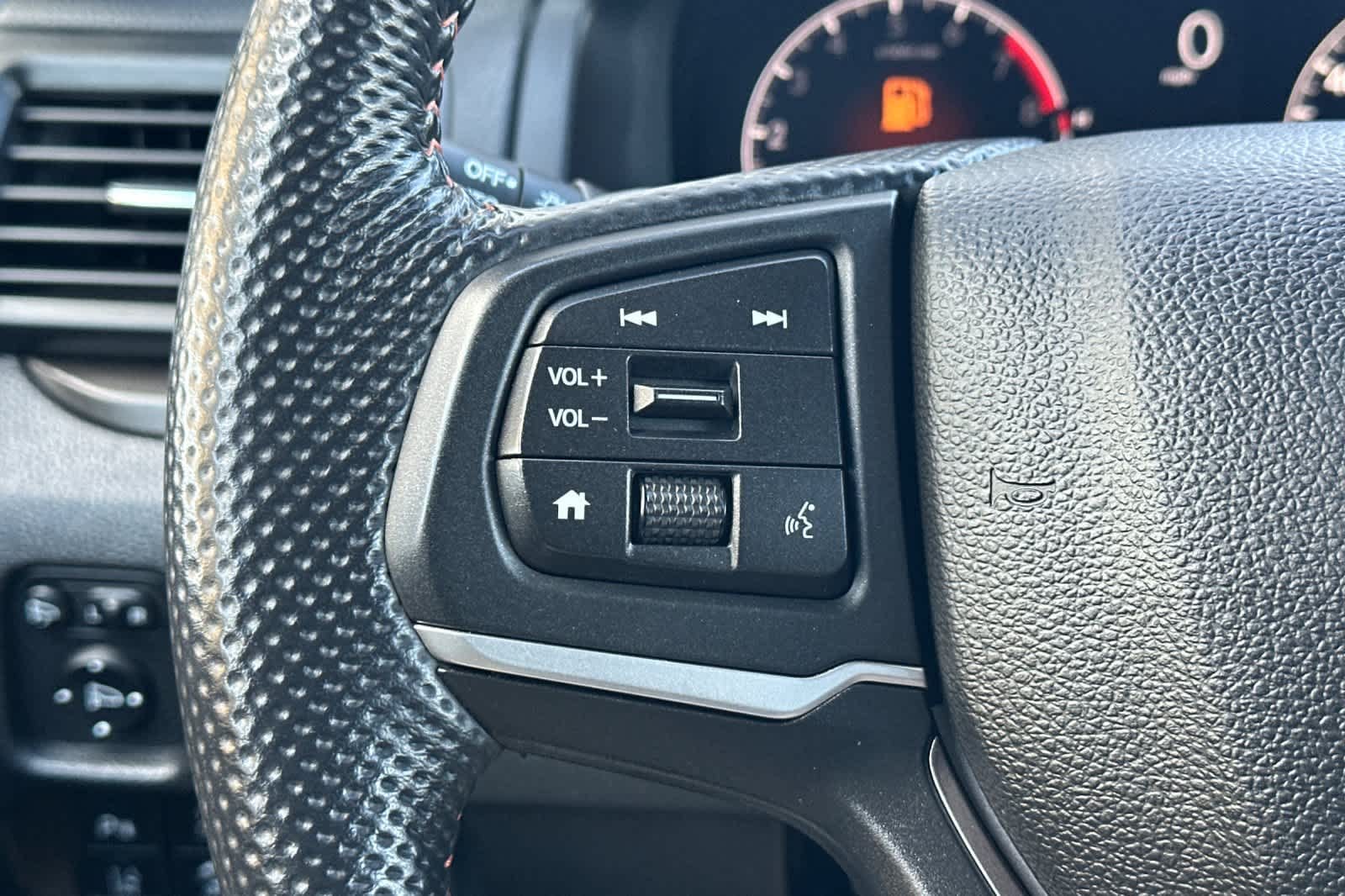 2025 Honda Ridgeline TrailSport - Photo 27