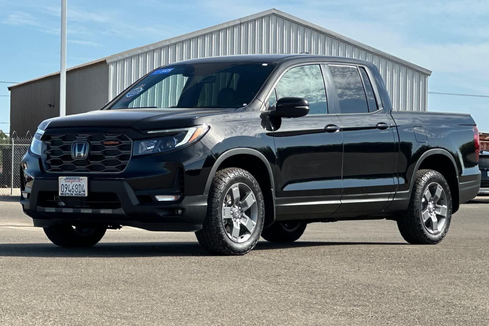 2025 Honda Ridgeline TrailSport - Photo 8