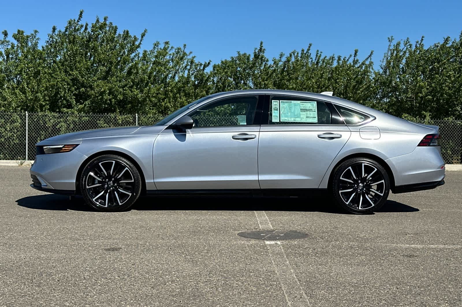 2026 Honda Accord Hybrid Touring - Photo 6