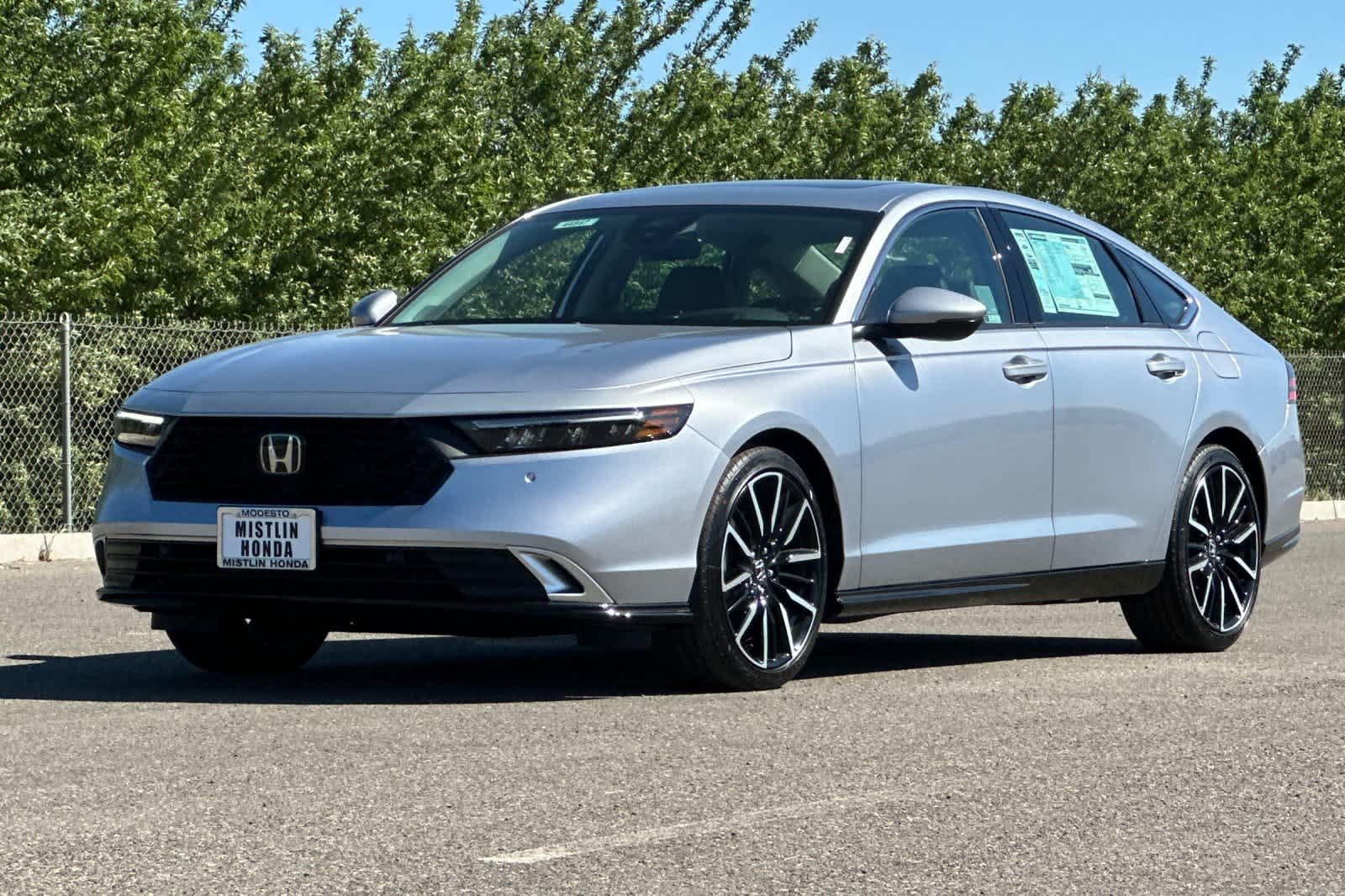 2026 Honda Accord Hybrid Touring - Photo 7