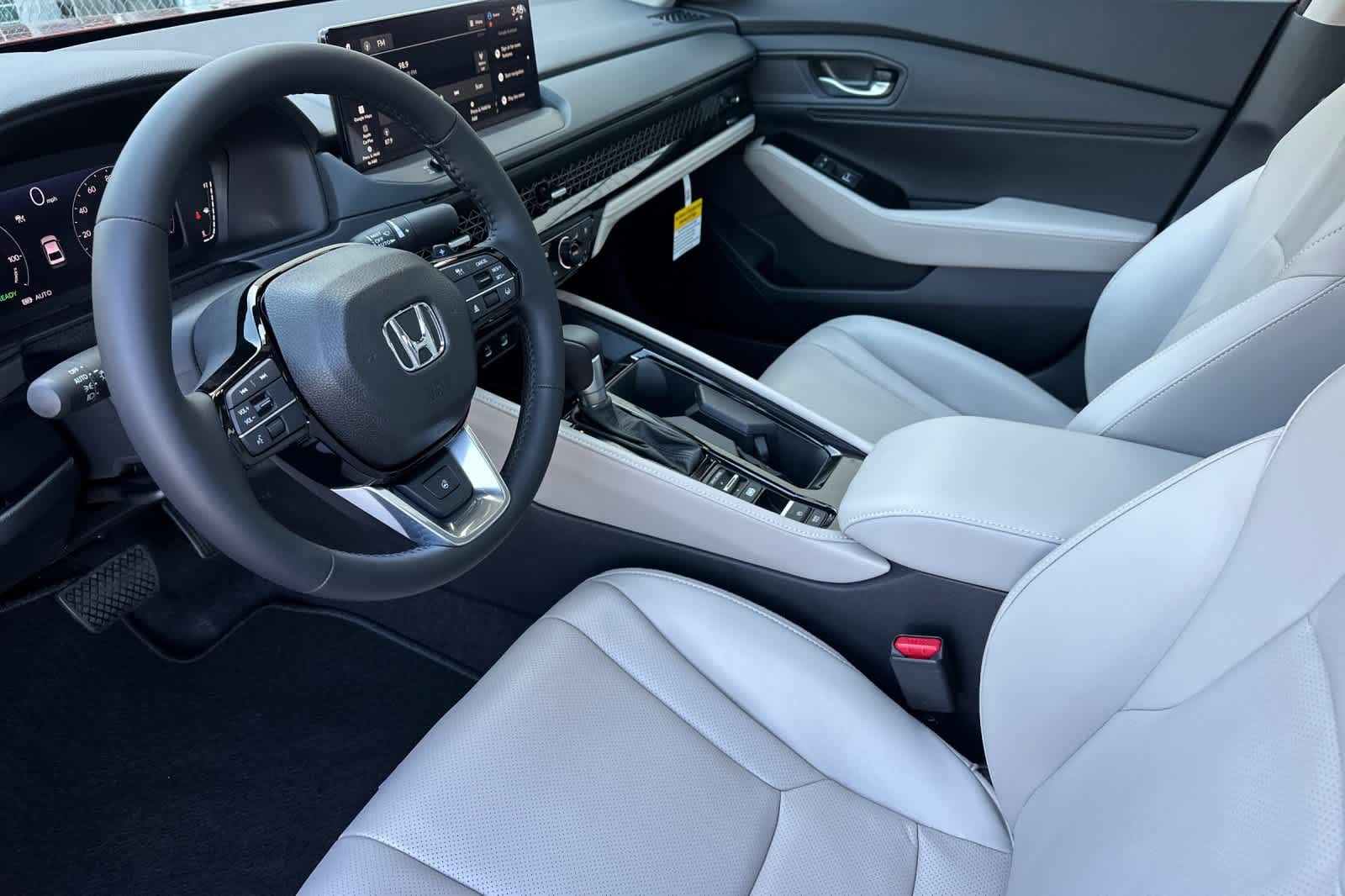 2026 Honda Accord Hybrid Touring - Photo 9