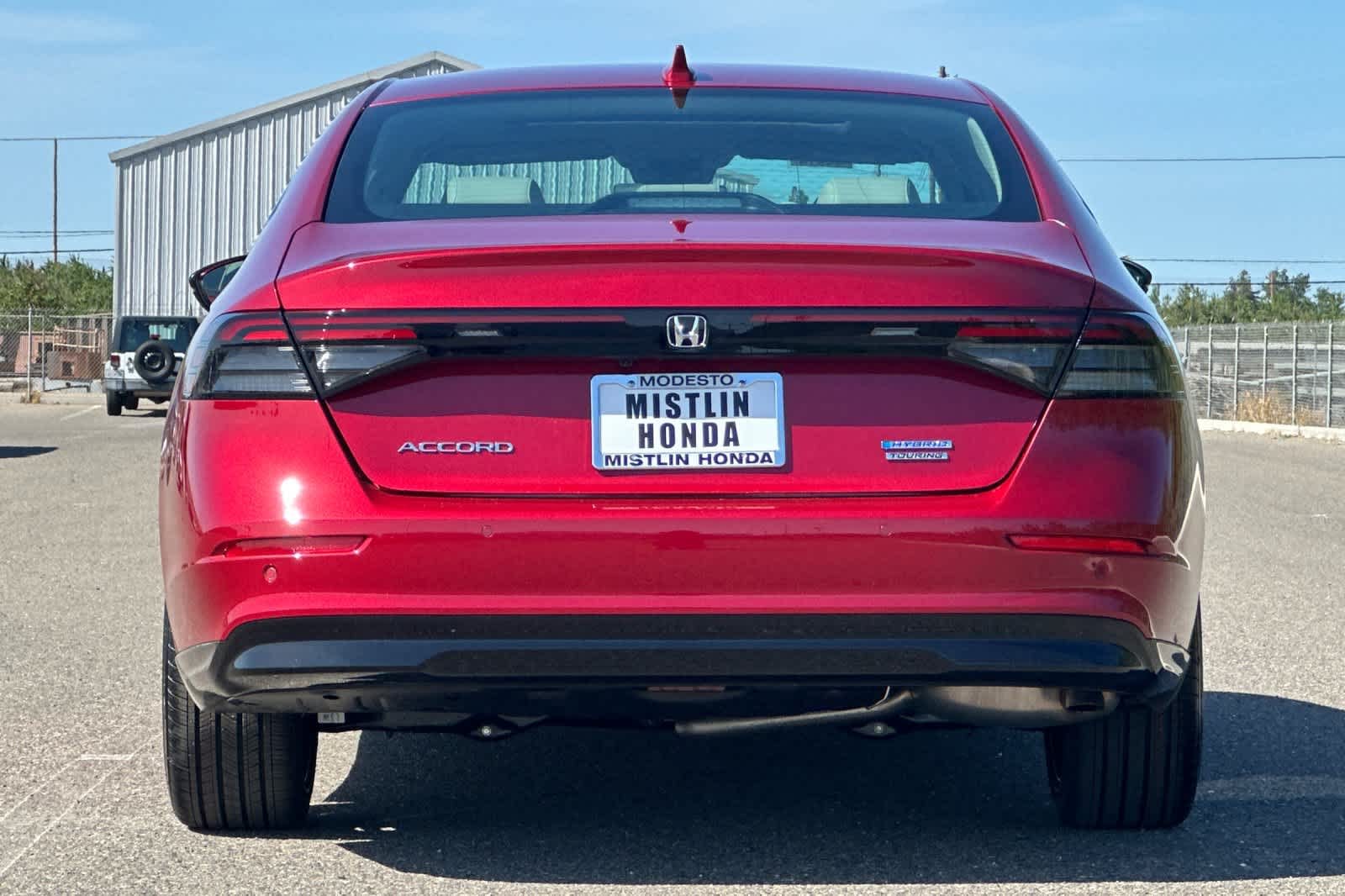 2026 Honda Accord Hybrid Touring - Photo 4