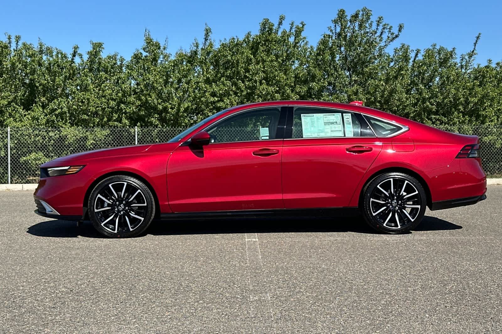 2026 Honda Accord Hybrid Touring - Photo 6