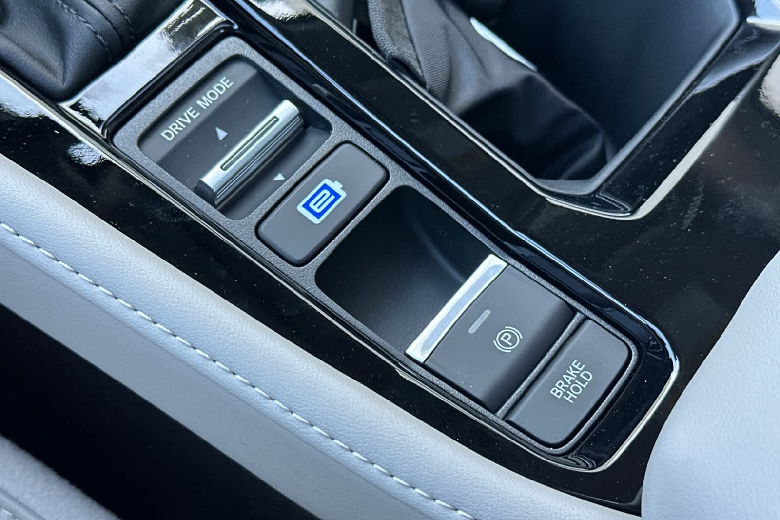 2026 Honda Accord Hybrid Touring - Photo 28