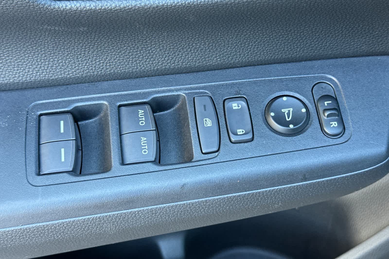 2026 Honda CR-V Sport - Photo 12