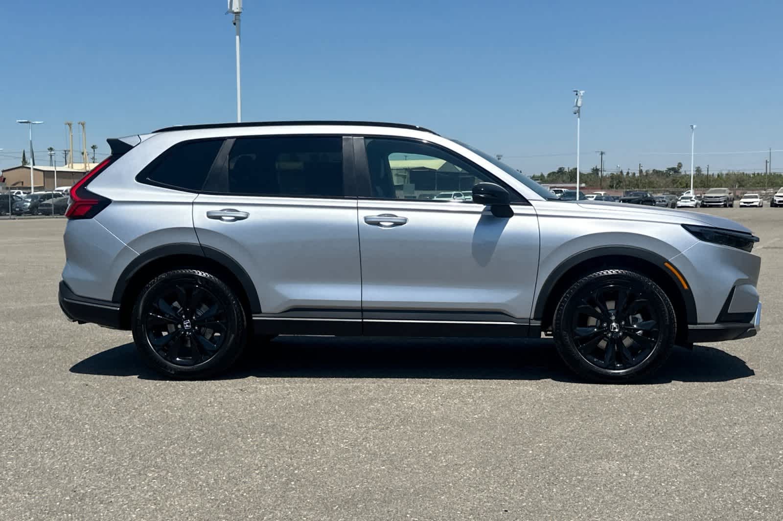 2026 Honda CR-V Sport Touring - Photo 2
