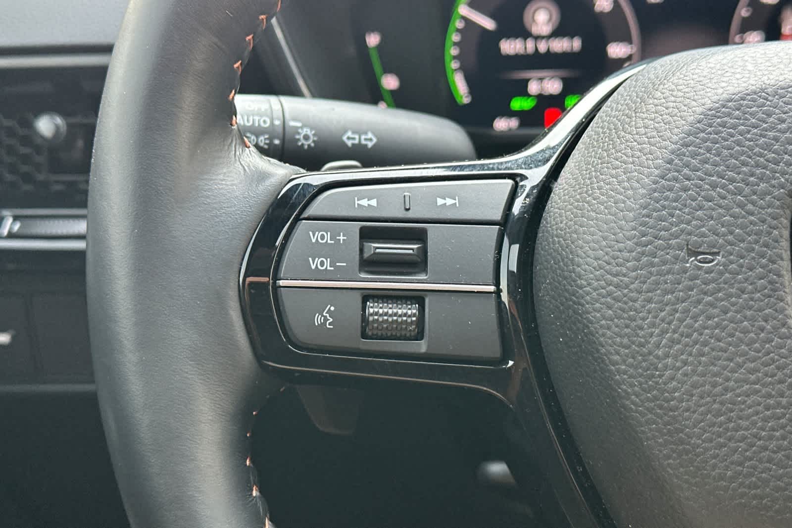 2026 Honda CR-V Sport Touring - Photo 28