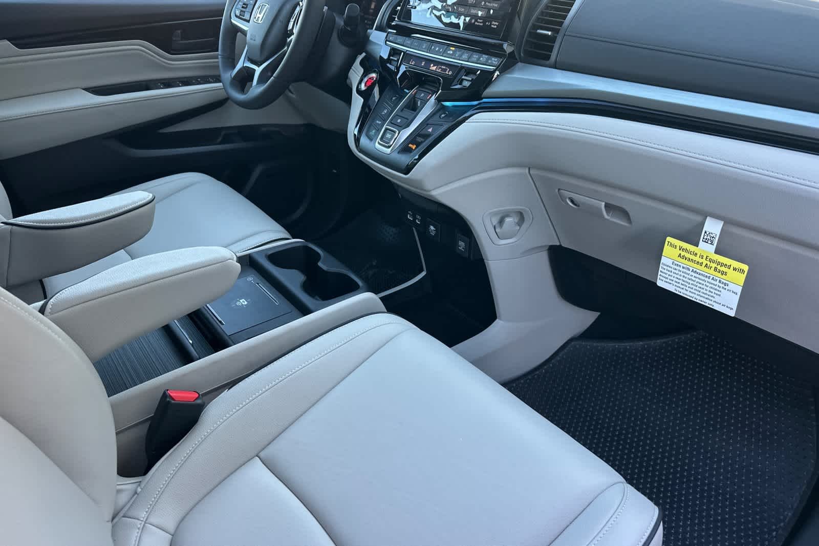 2026 Honda Odyssey Touring - Photo 19