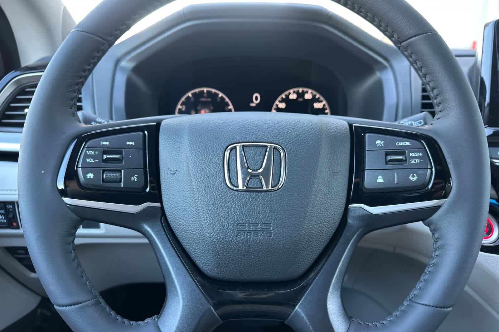 2026 Honda Odyssey Touring - Photo 28