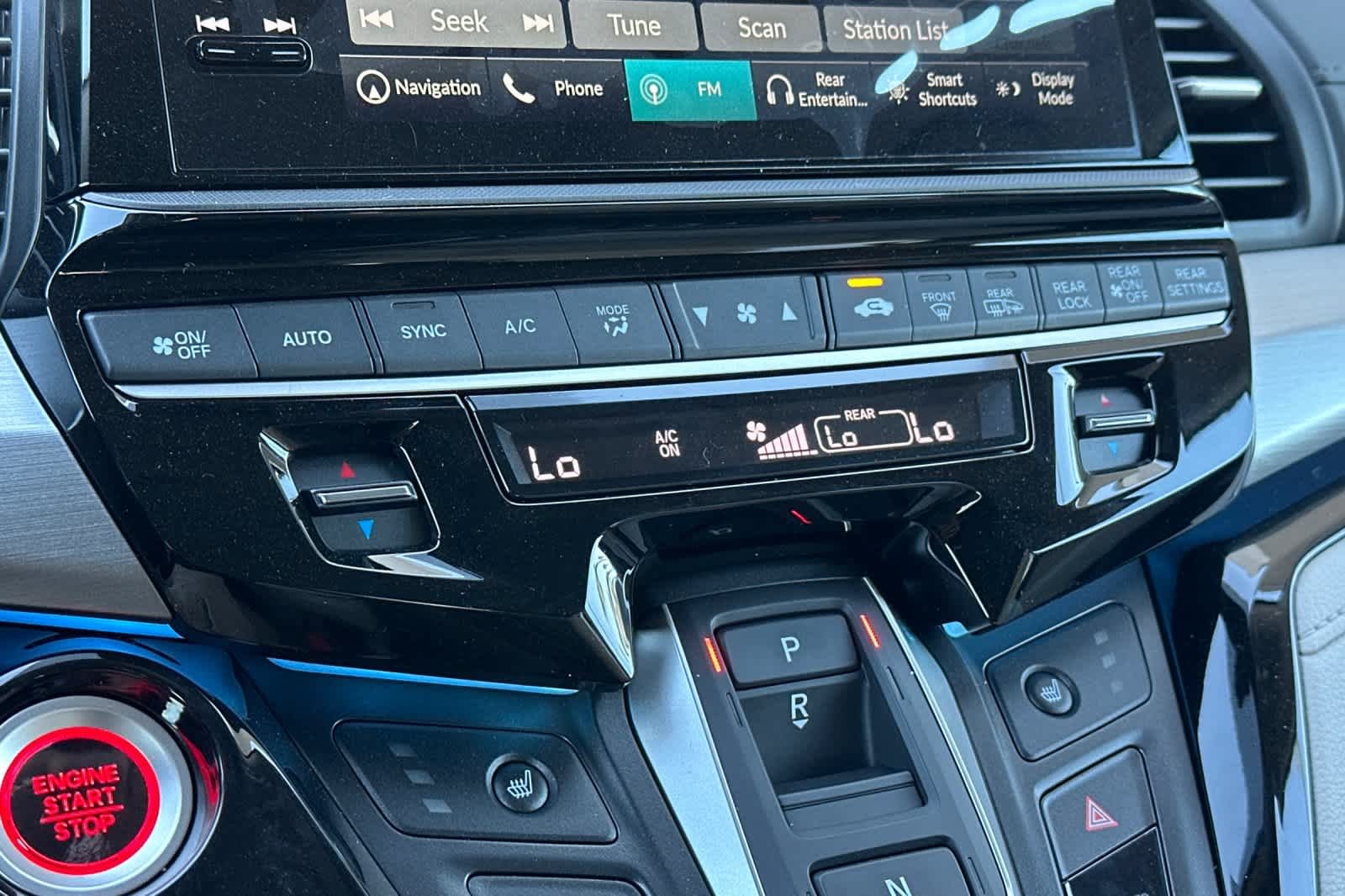 2026 Honda Odyssey Touring - Photo 25
