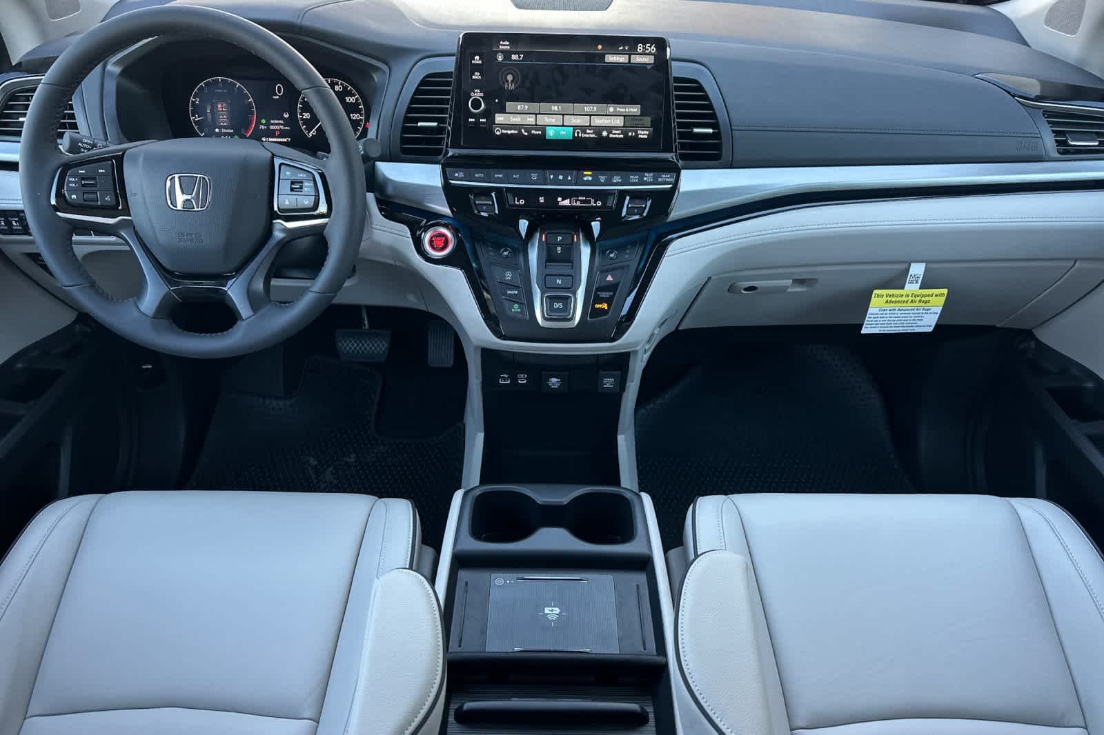 2026 Honda Odyssey Touring - Photo 14