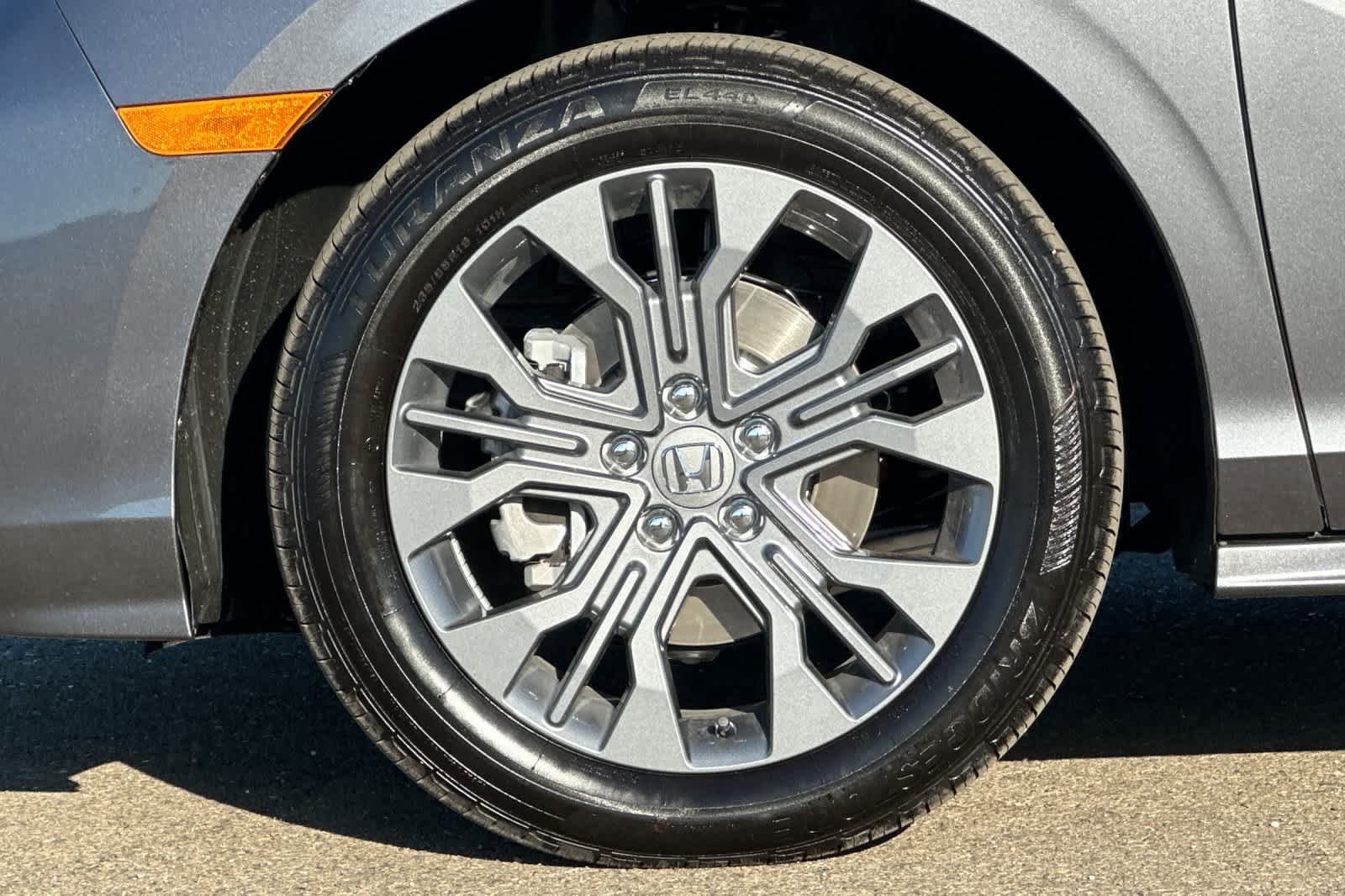 2026 Honda Odyssey Touring - Photo 35