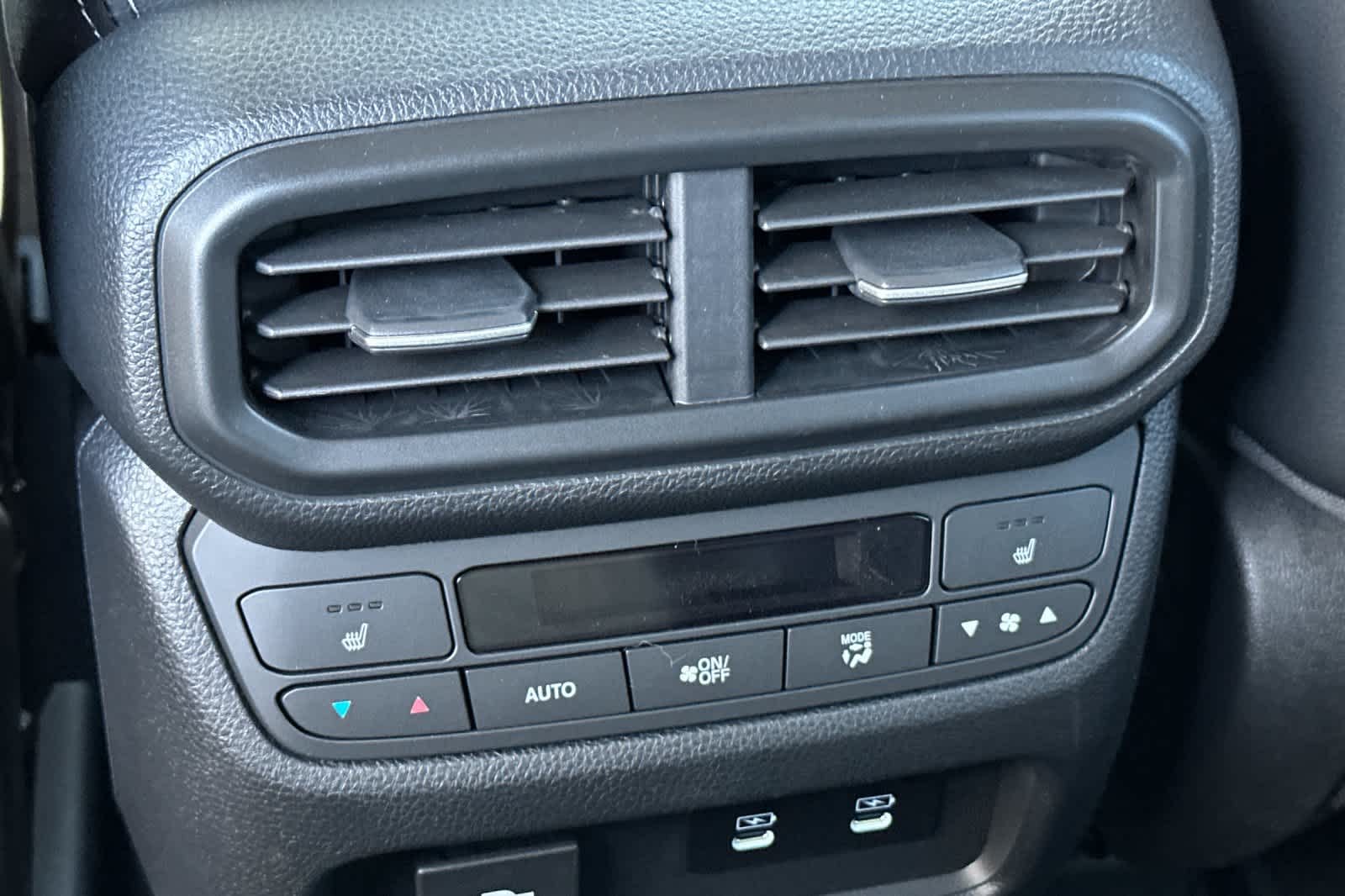 2026 Honda Pilot Elite - Photo 14
