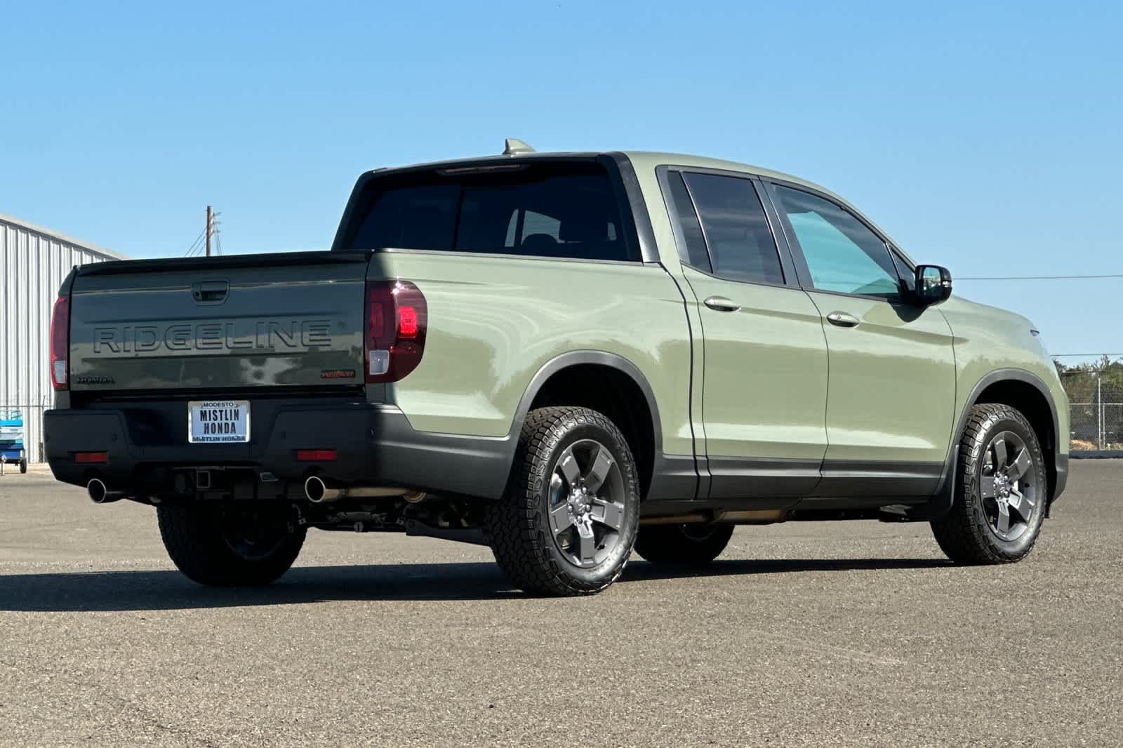 2026 Honda Ridgeline TrailSport - Photo 3