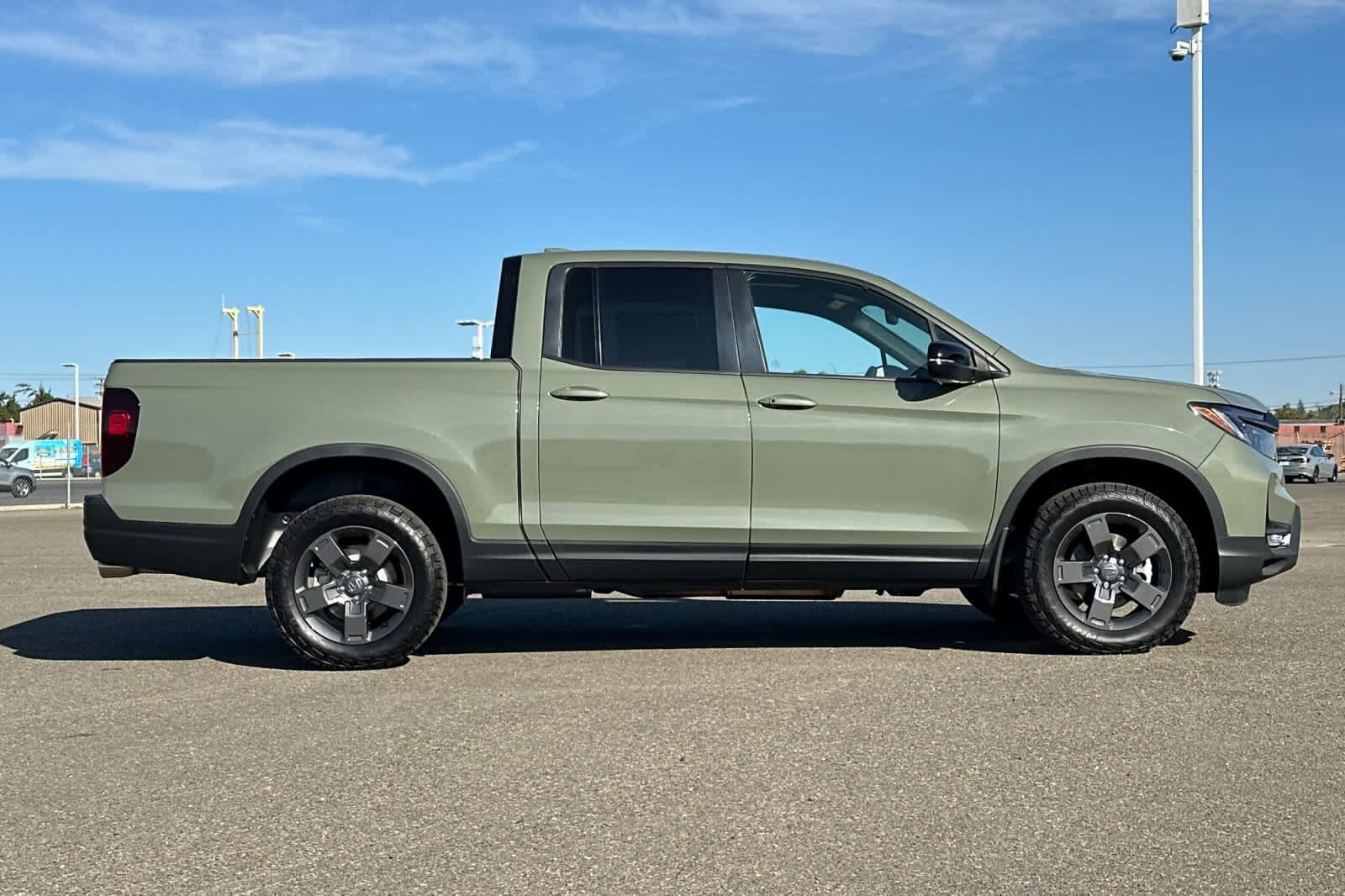 2026 Honda Ridgeline TrailSport - Photo 2